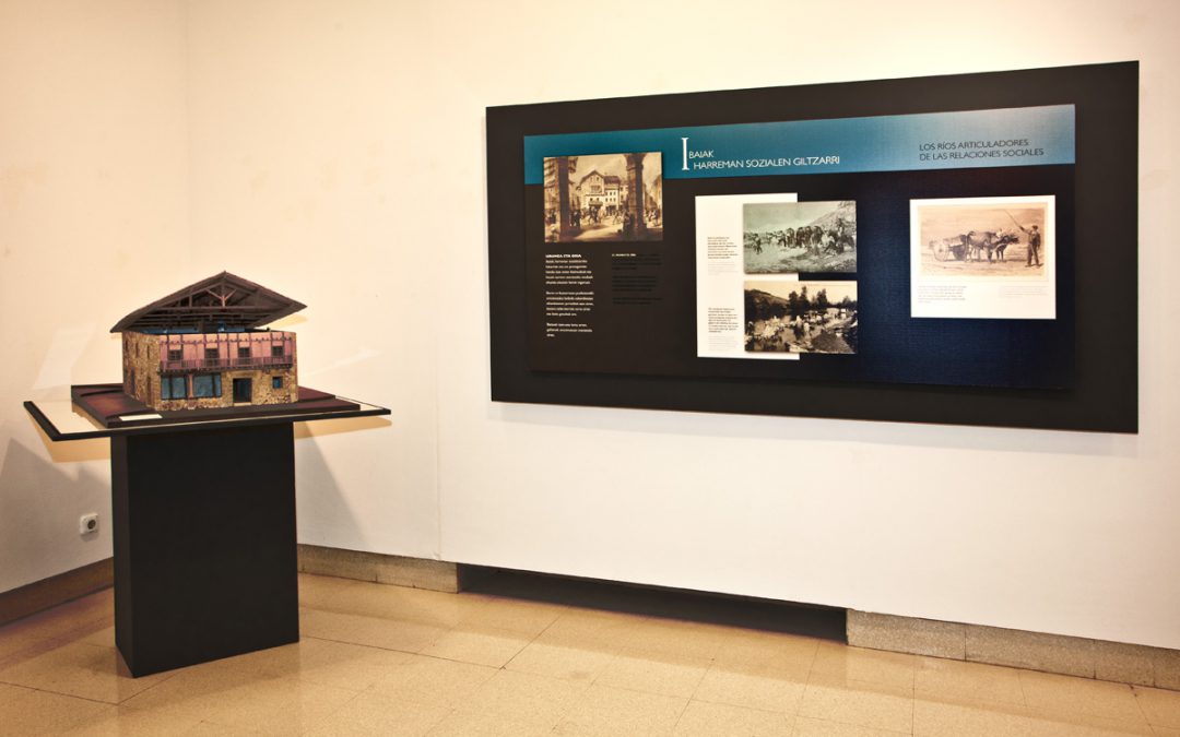 Exposición «SAGARDO IBAIAK, BIZITZA ITURRI» en Usurbil.