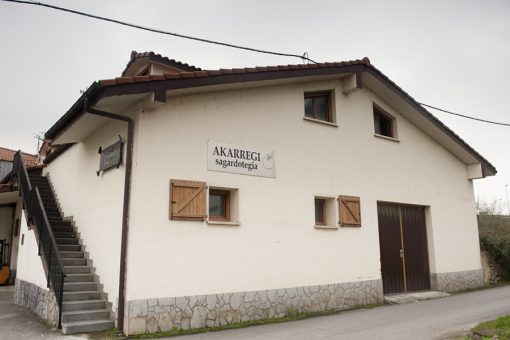 Sidrería de Hernani AKARREGI de Sagardoaren Lurraldea