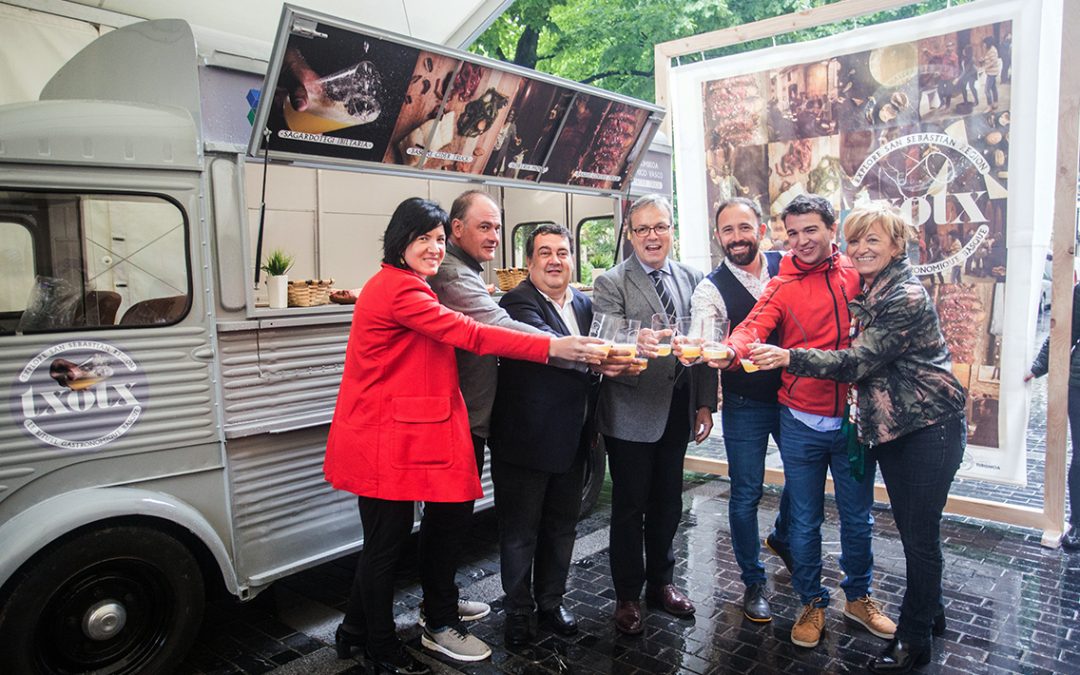 “Cider Truck” ibiltariak txotx-aren erritua sustatuko du Frantzia, Madrid eta Galizian