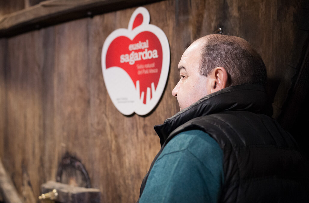 zapiain-sagardotegia-sidra-cider-basque_txotx_sagardo_naturala_euskal_sagardoa_premium3423