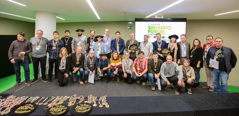 Una sidra vasco-estadounidense destaca entre las 190 presentadas al II Concurso de Sidra Internacional Sagardo Forum